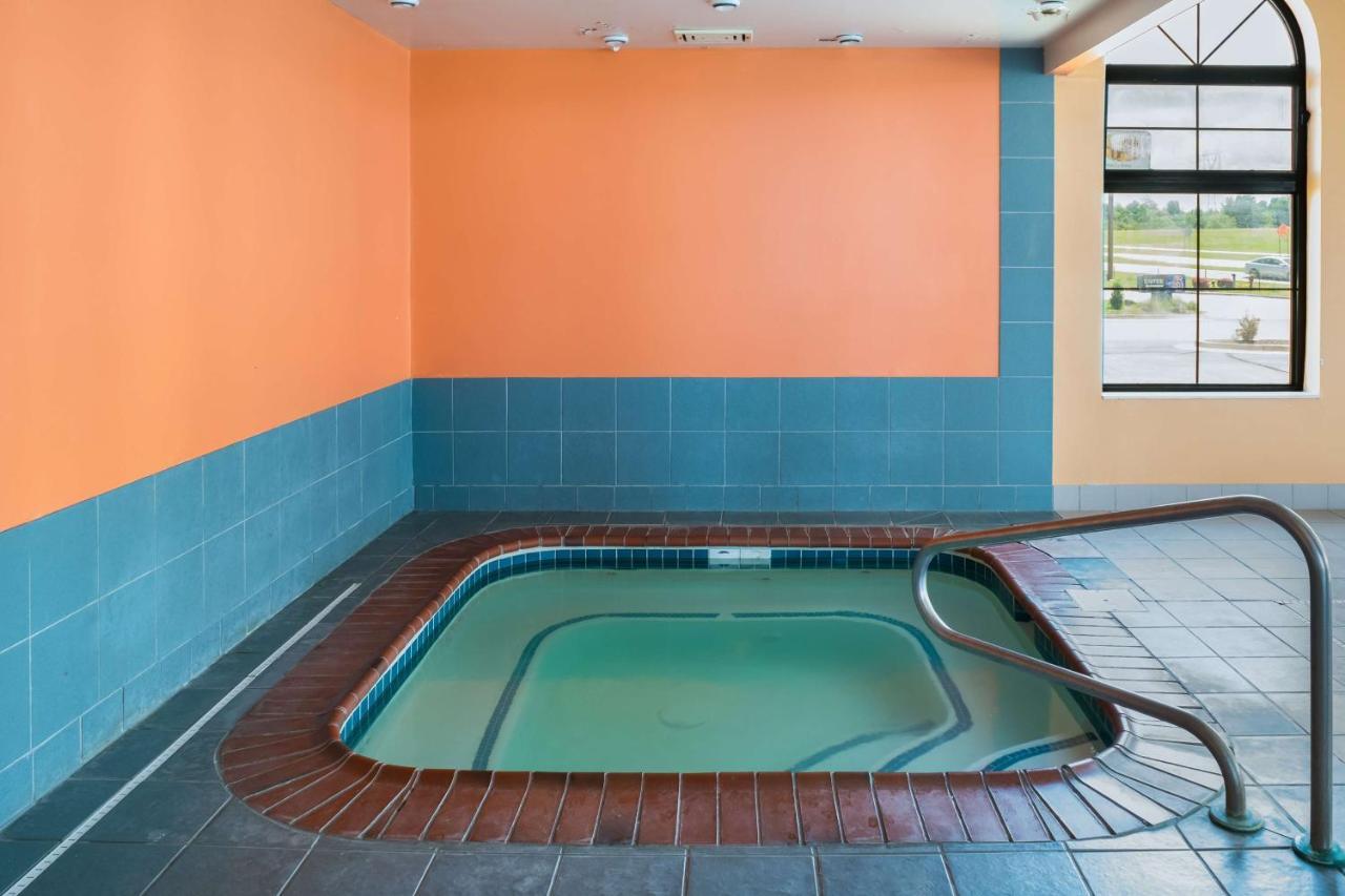 Motel 6-Richmond, In Eksteriør bilde